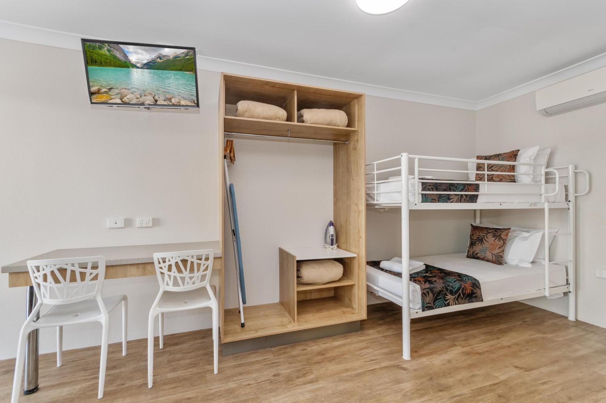 Castle Crest Motel Townsville Extérieur photo