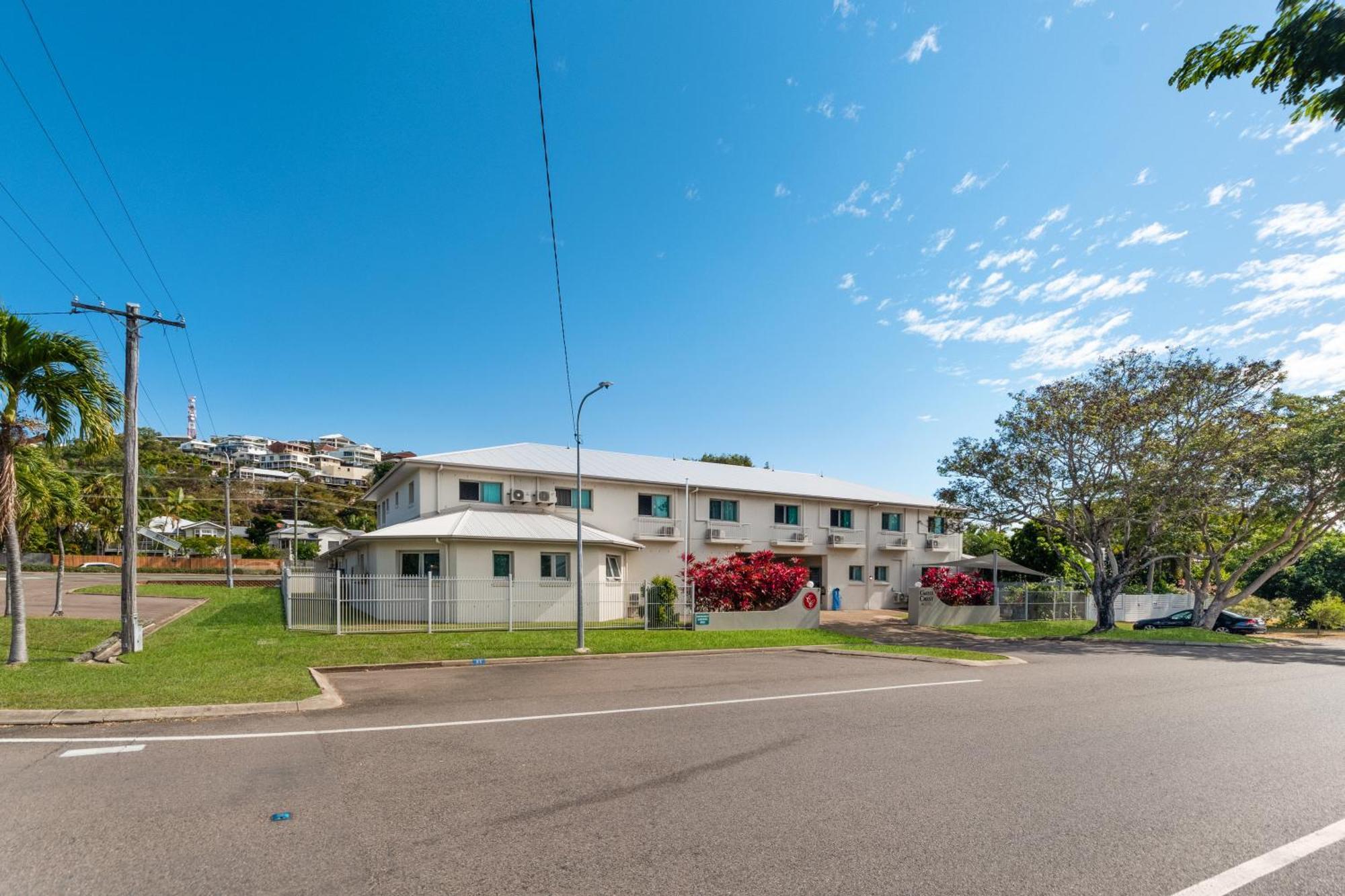 Castle Crest Motel Townsville Extérieur photo